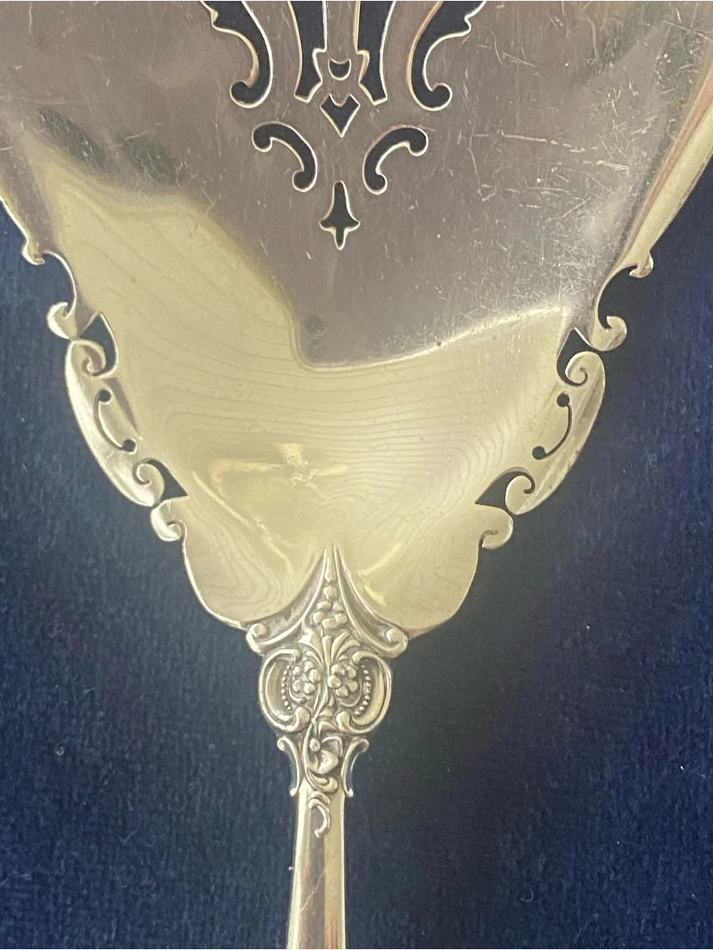 Vintage Grande Baroque tomato server spoon 8 1/4 inches
